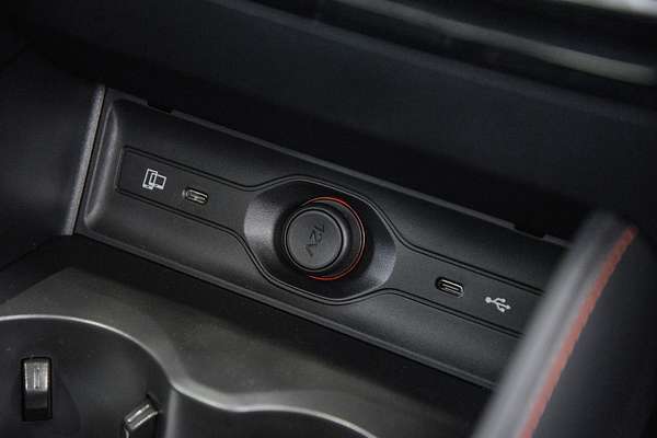 2025 MG HS Hybrid+ Essence AS33H