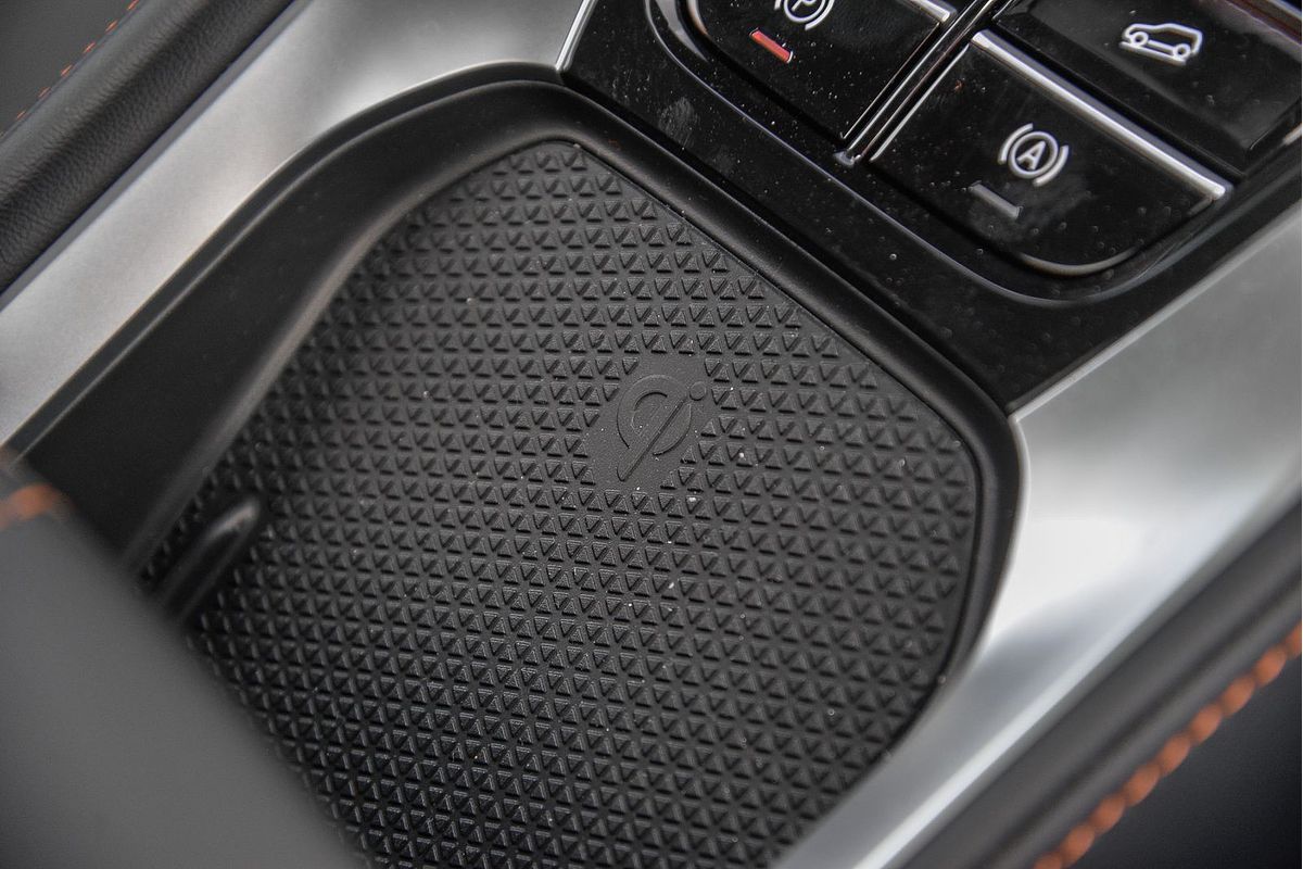 2025 MG HS Hybrid+ Essence AS33H