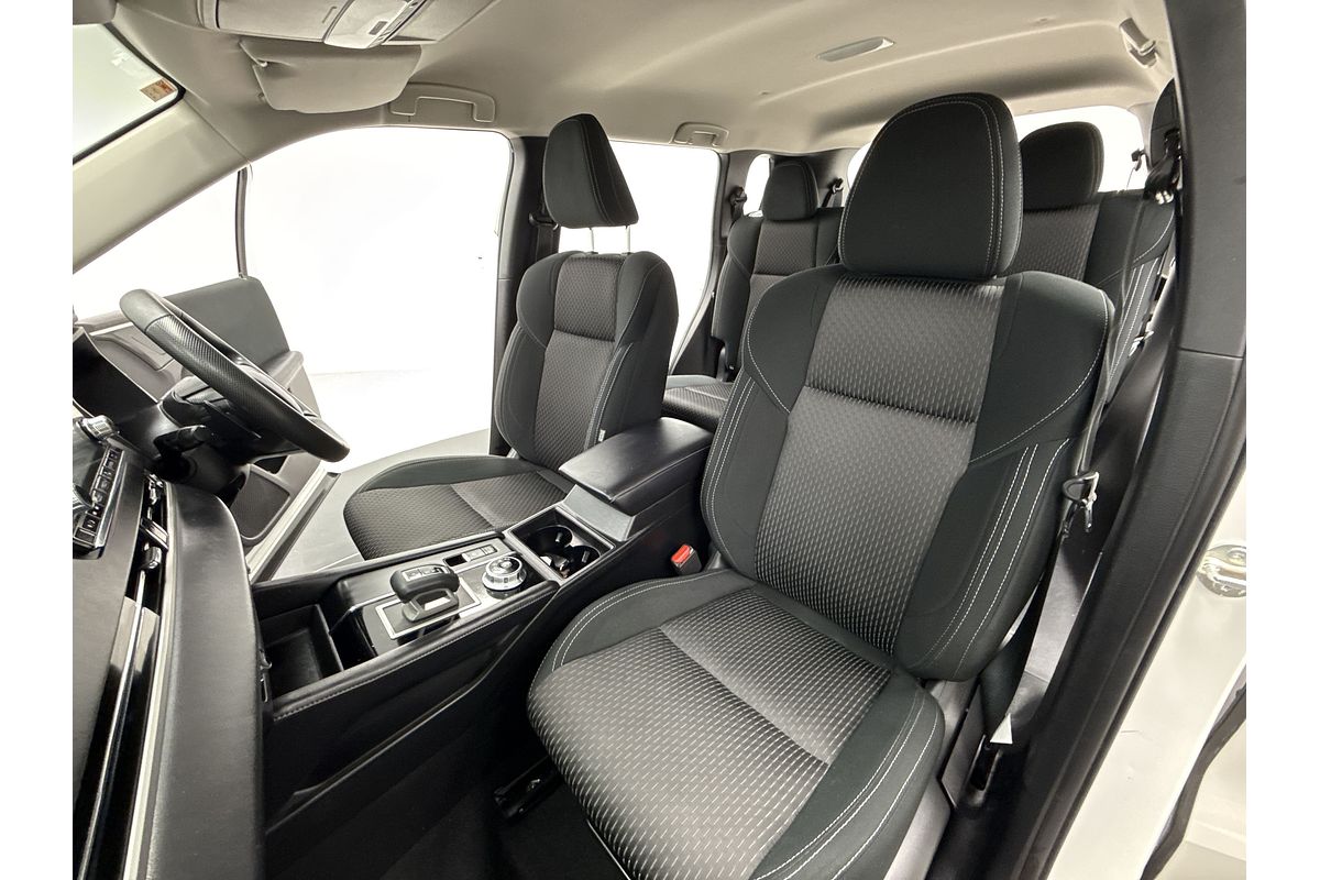 2023 Mitsubishi Outlander ES ZM