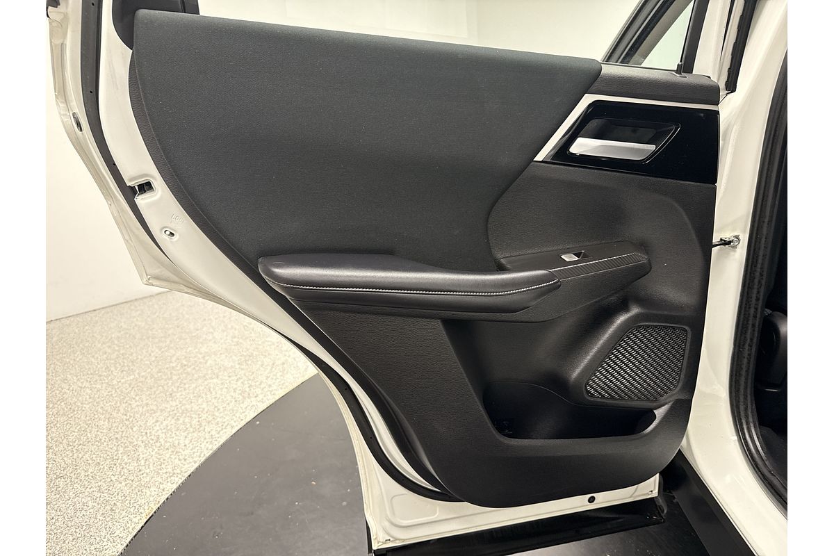 2023 Mitsubishi Outlander ES ZM