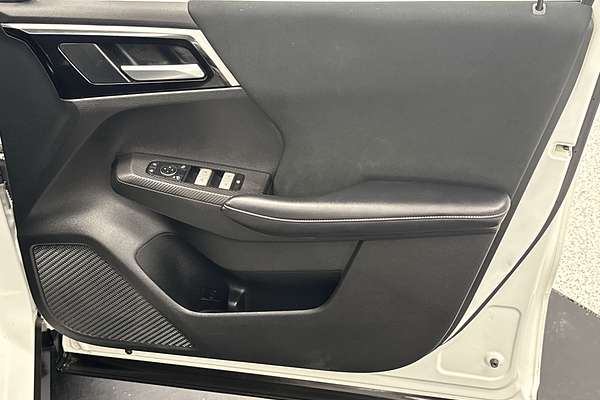 2023 Mitsubishi Outlander ES ZM