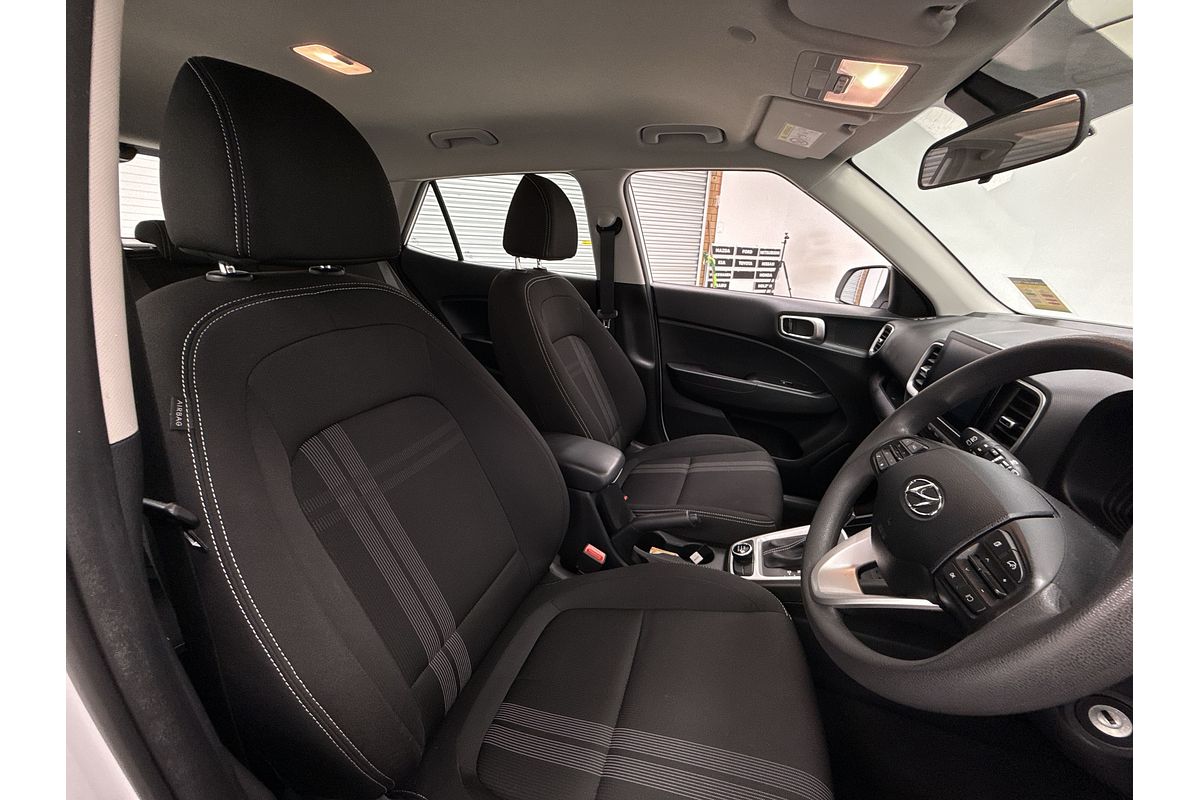 2023 Hyundai Venue Active QX.V5