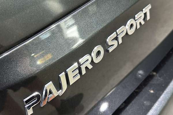 2022 Mitsubishi Pajero Sport Exceed QF