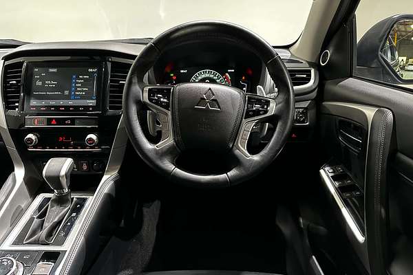 2022 Mitsubishi Pajero Sport Exceed QF