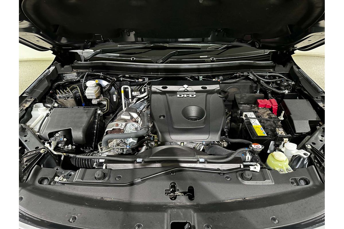 2022 Mitsubishi Pajero Sport Exceed QF