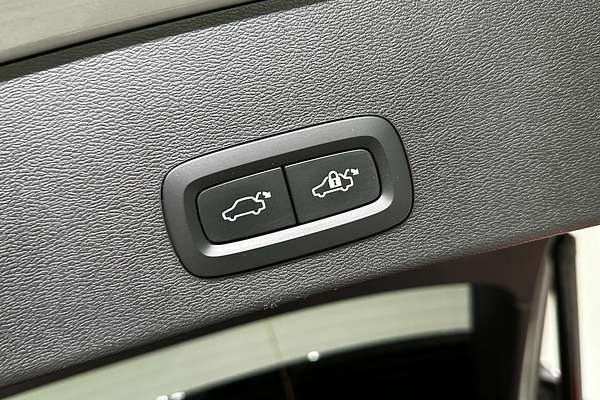 2023 Volvo XC40 Recharge Twin Pure Electric
