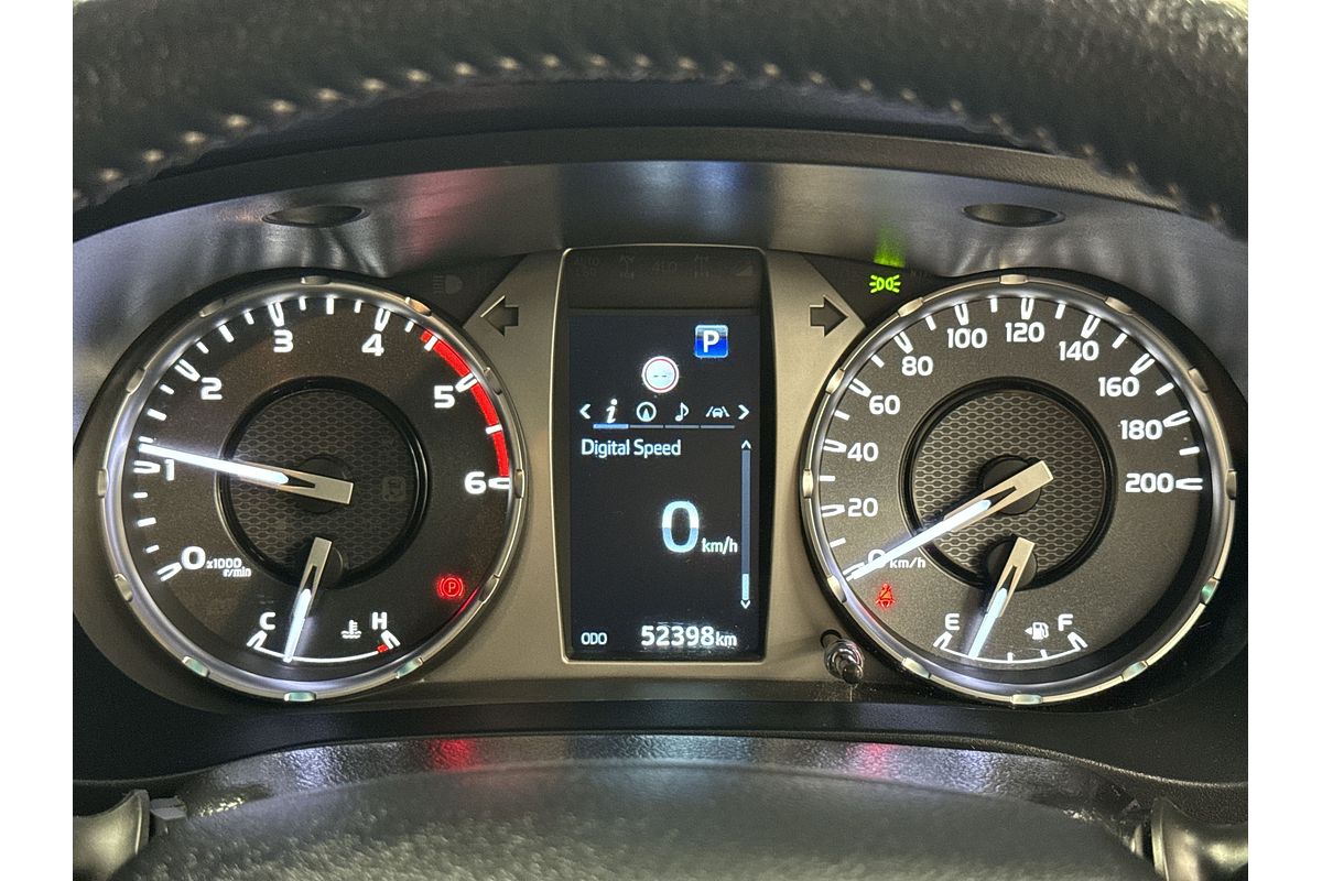 2022 Toyota Hilux SR5 GUN126R 4X4