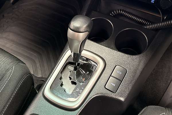 2022 Toyota Hilux SR5 GUN126R 4X4