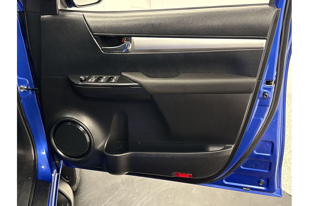 2022 Toyota Hilux SR5 GUN126R 4X4
