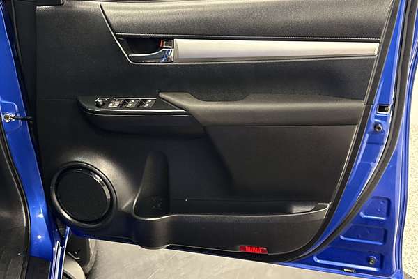 2022 Toyota Hilux SR5 GUN126R 4X4