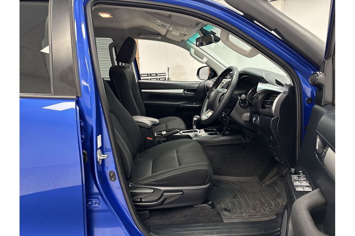 2022 Toyota Hilux SR5 GUN126R 4X4