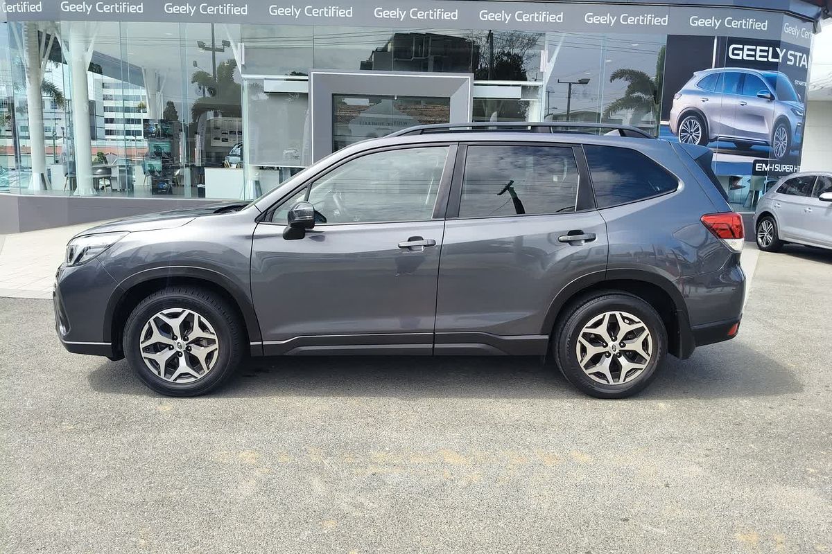 2021 Subaru Forester 2.5i S5