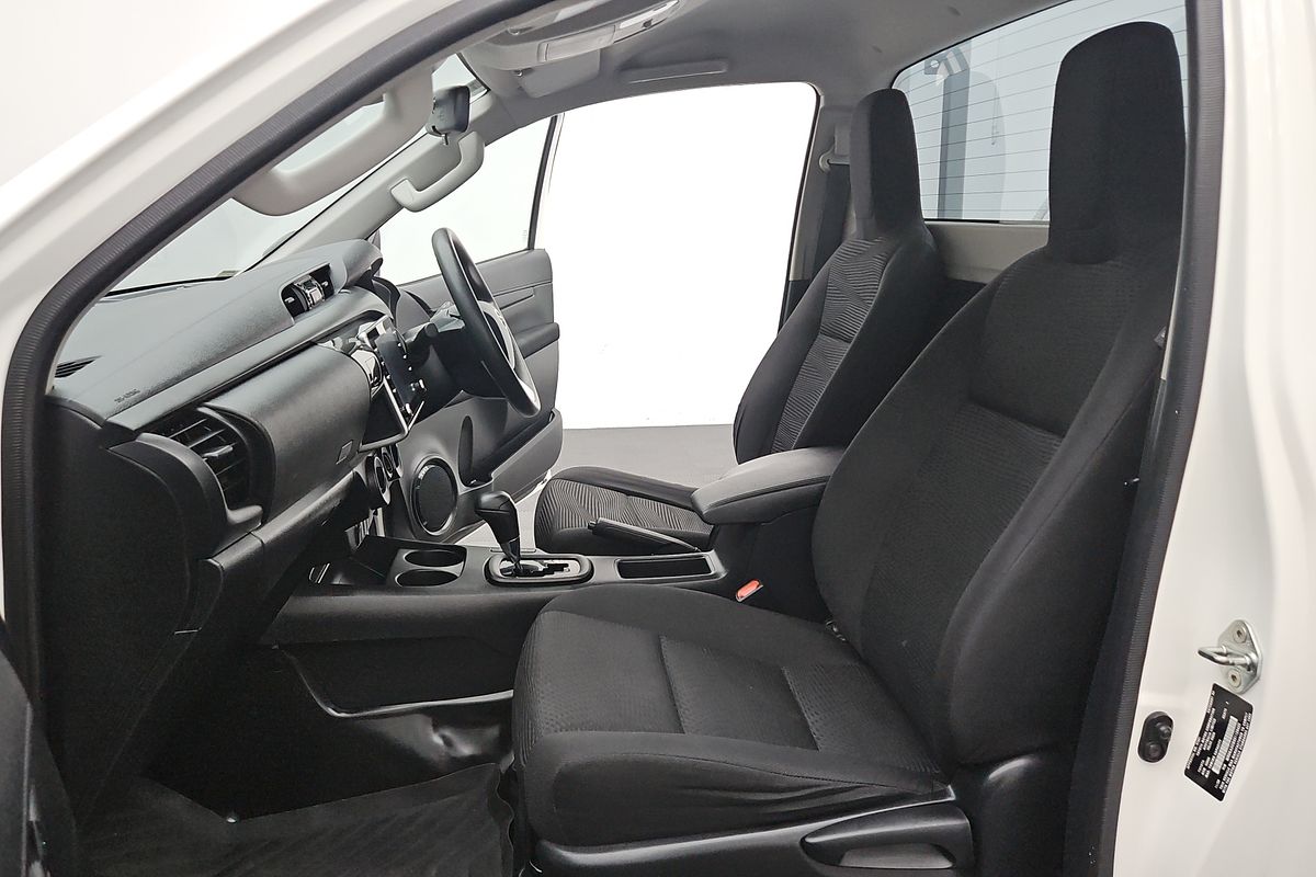 2020 Toyota Hilux SR GUN126R 4X4