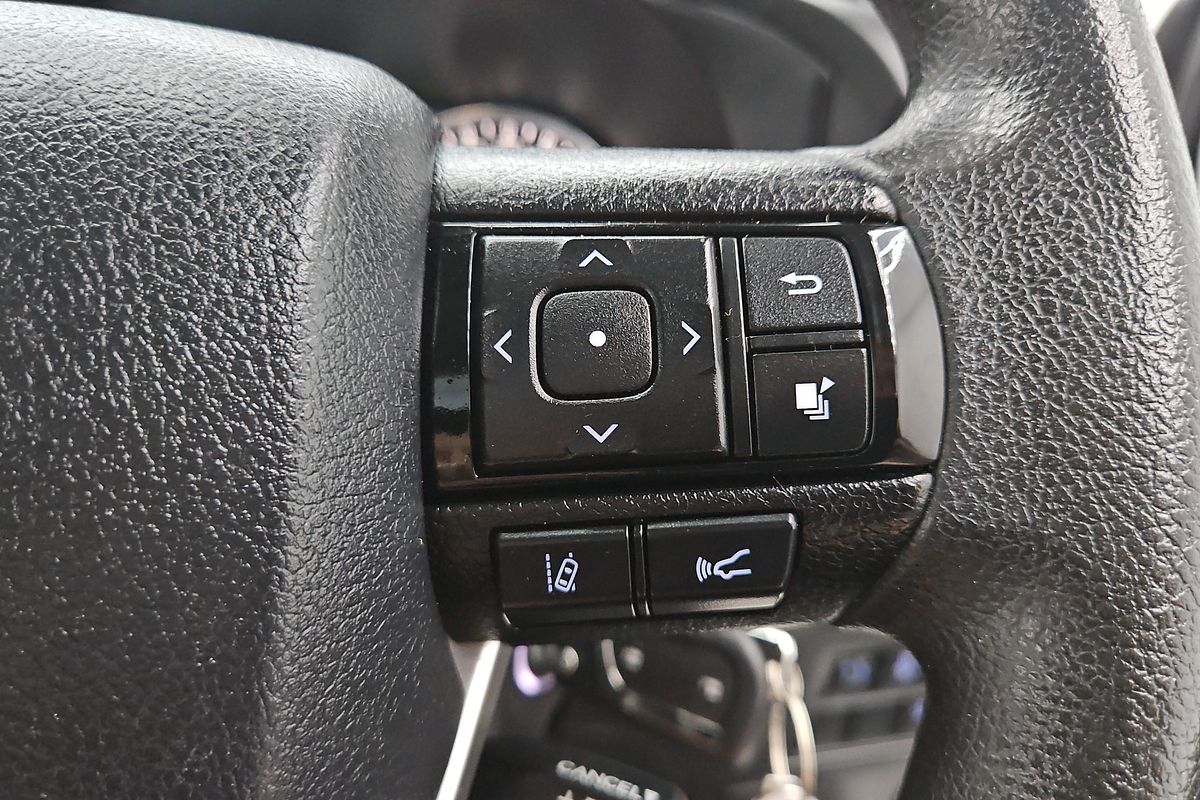 2020 Toyota Hilux SR GUN126R 4X4