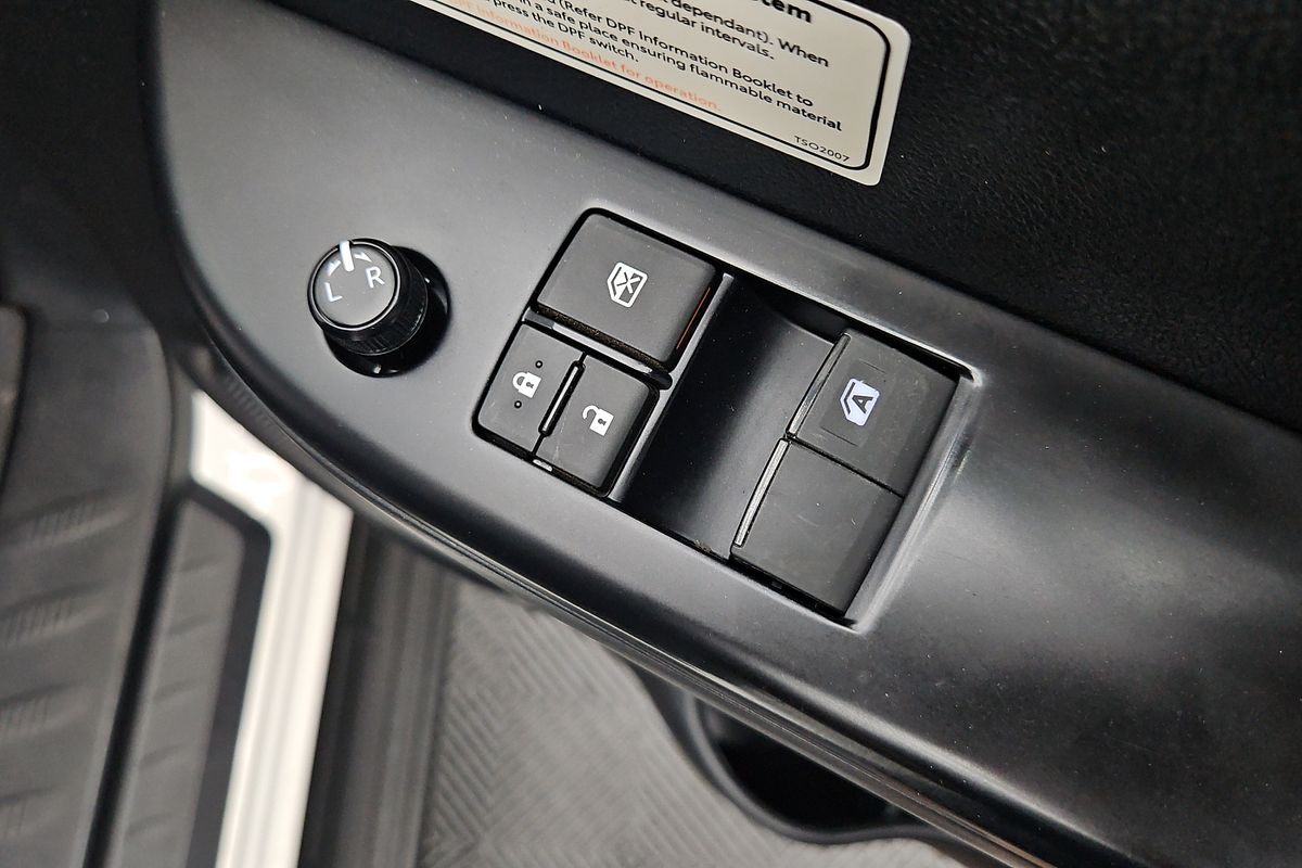 2020 Toyota Hilux SR GUN126R 4X4