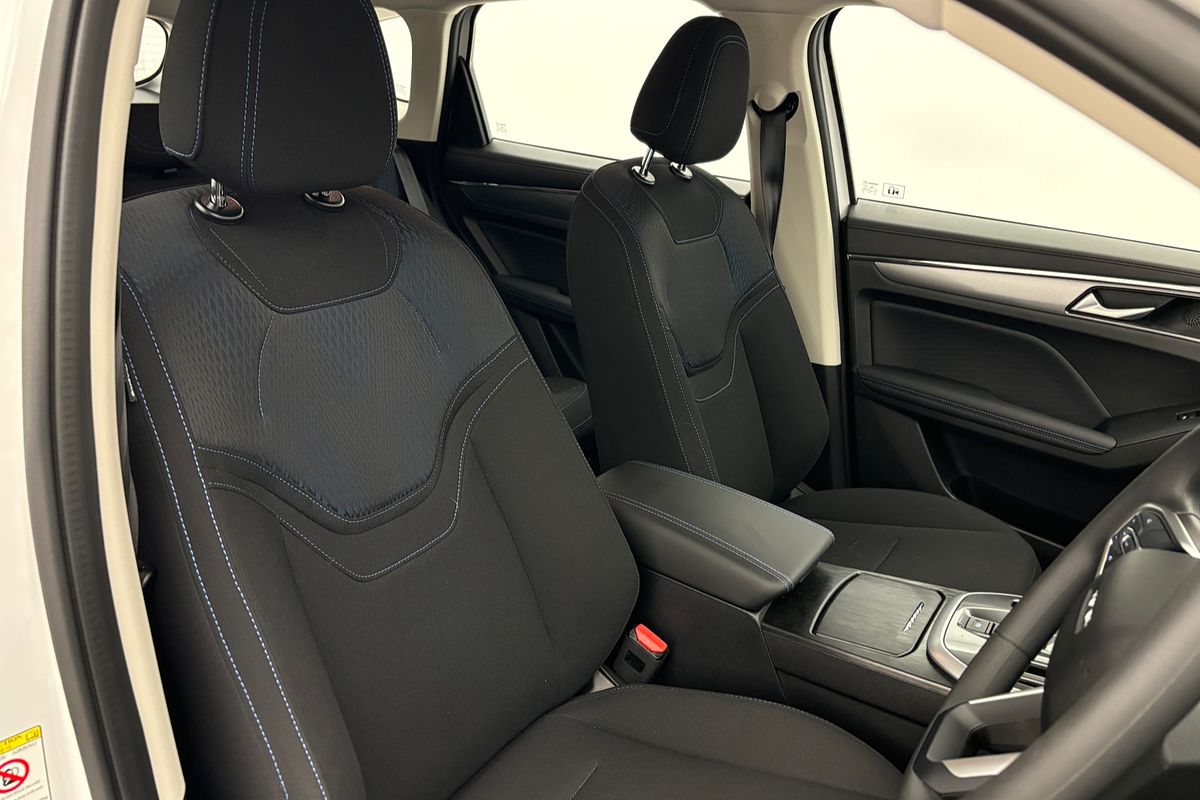 2025 Haval Jolion Pro Premium Hybrid 4x2