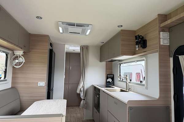 2025 Jayco Adventurer 22.68-1.48V.At-My25