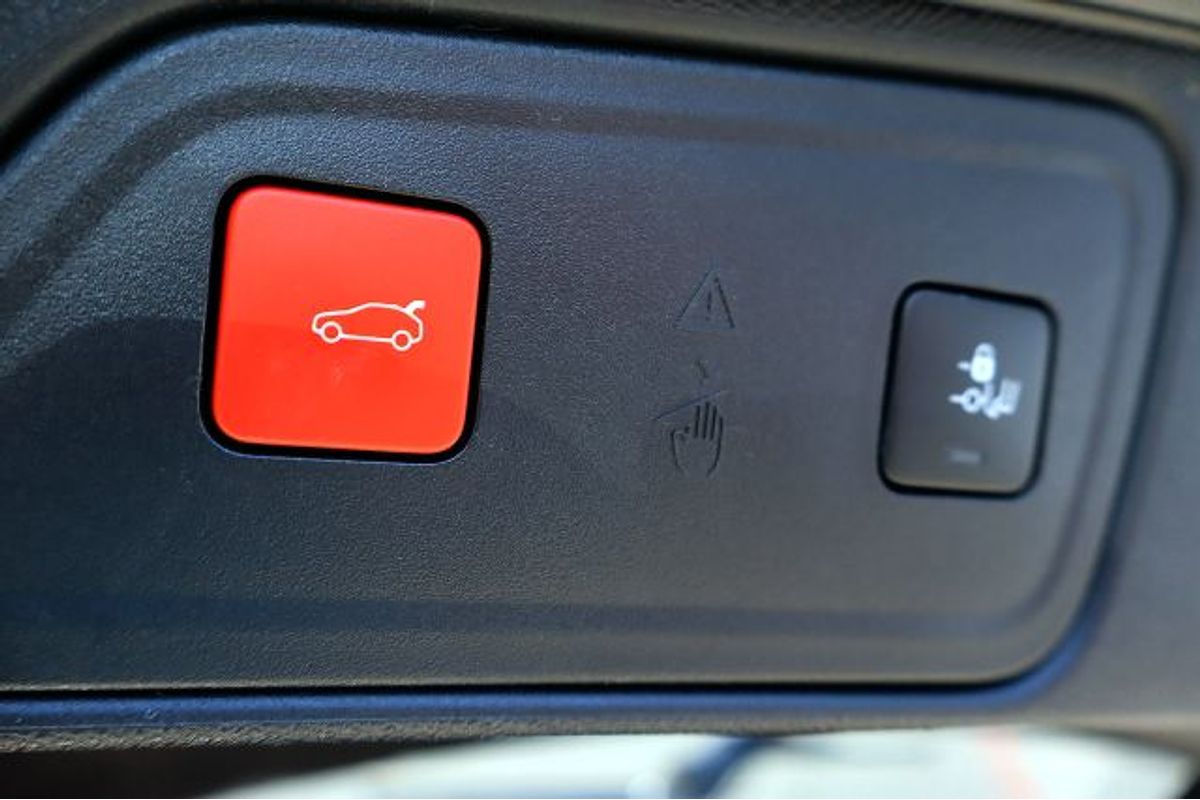 2022 Peugeot 3008 Allure P84