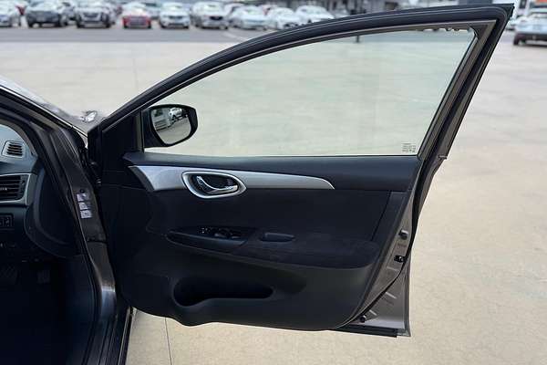 2013 Nissan Pulsar ST-L B17