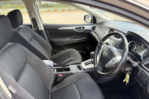 2013 Nissan Pulsar ST-L B17