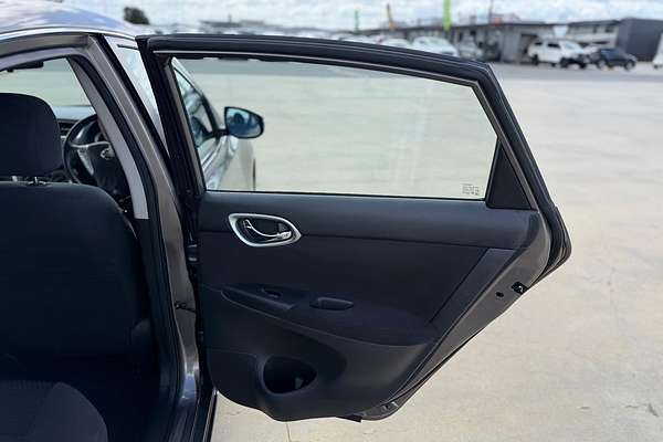 2013 Nissan Pulsar ST-L B17