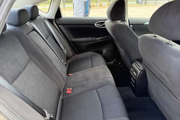 2013 Nissan Pulsar ST-L B17