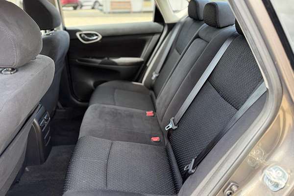 2013 Nissan Pulsar ST-L B17