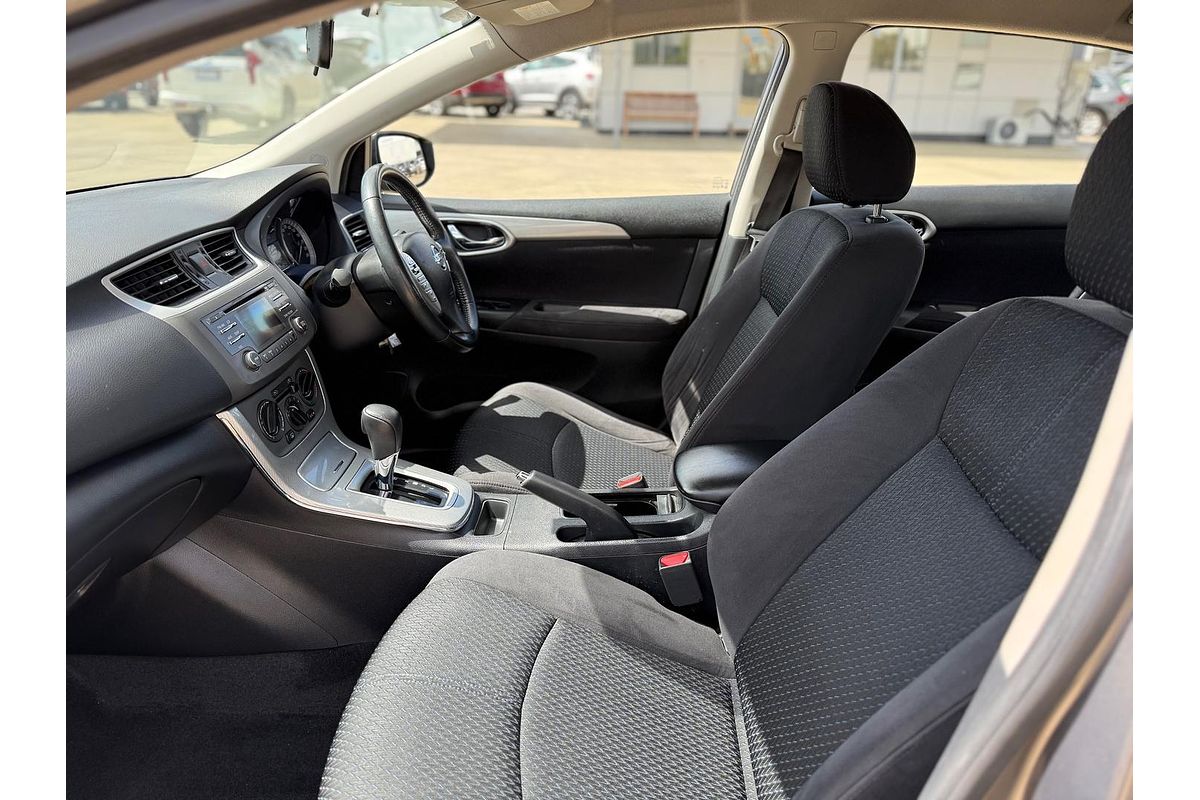 2013 Nissan Pulsar ST-L B17