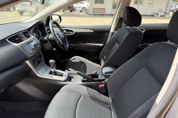 2013 Nissan Pulsar ST-L B17