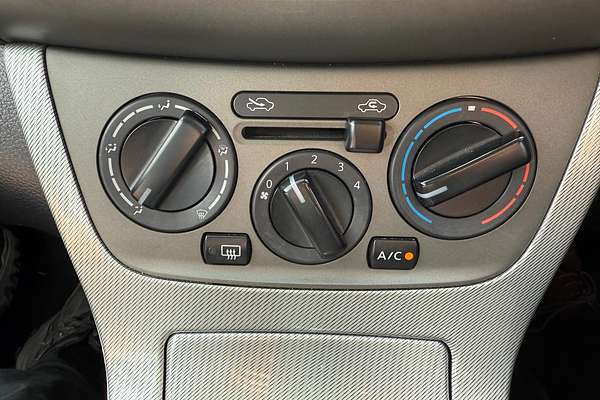 2013 Nissan Pulsar ST-L B17