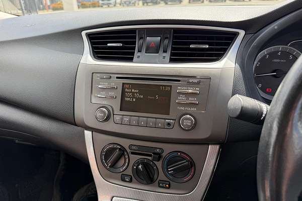 2013 Nissan Pulsar ST-L B17