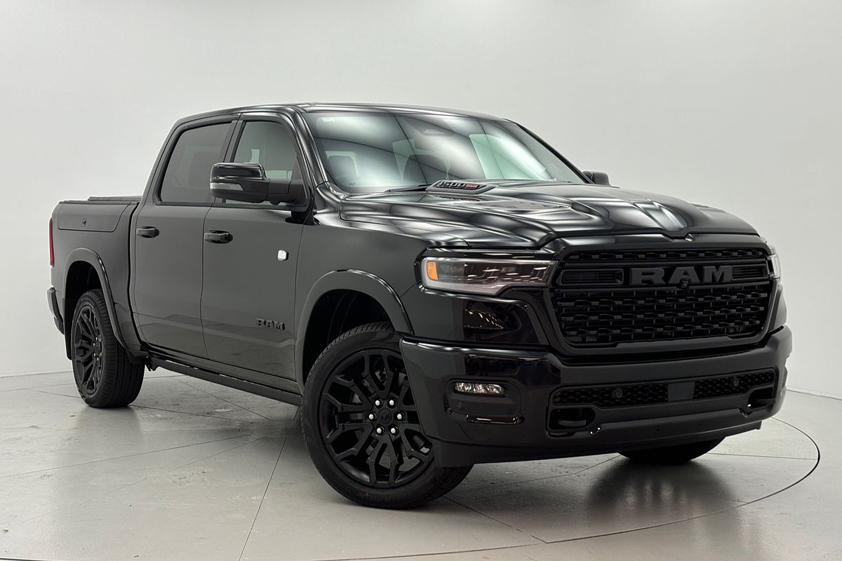 2025  Ram Trucks 1500 Limited Crew Cab RamBox  (DT6M9822M.25/XB9)