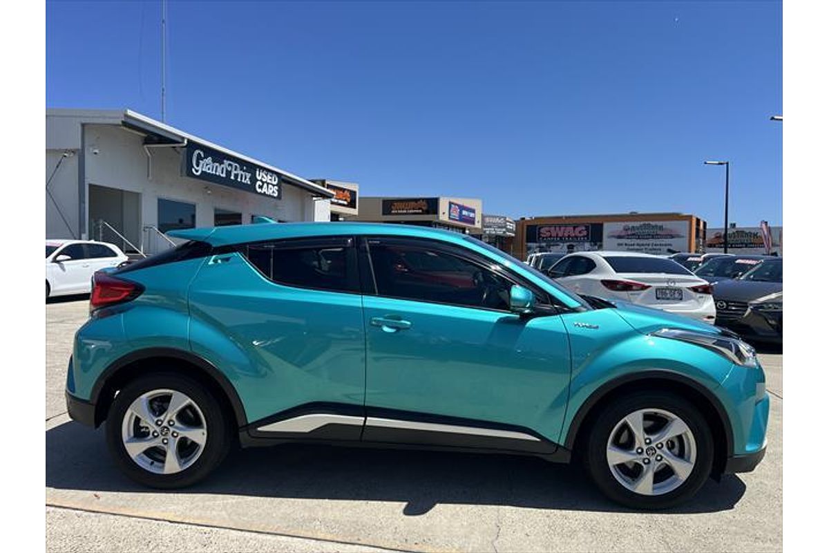 2017 Toyota C-HR NGX10R