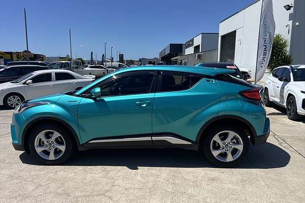 2017 Toyota C-HR NGX10R