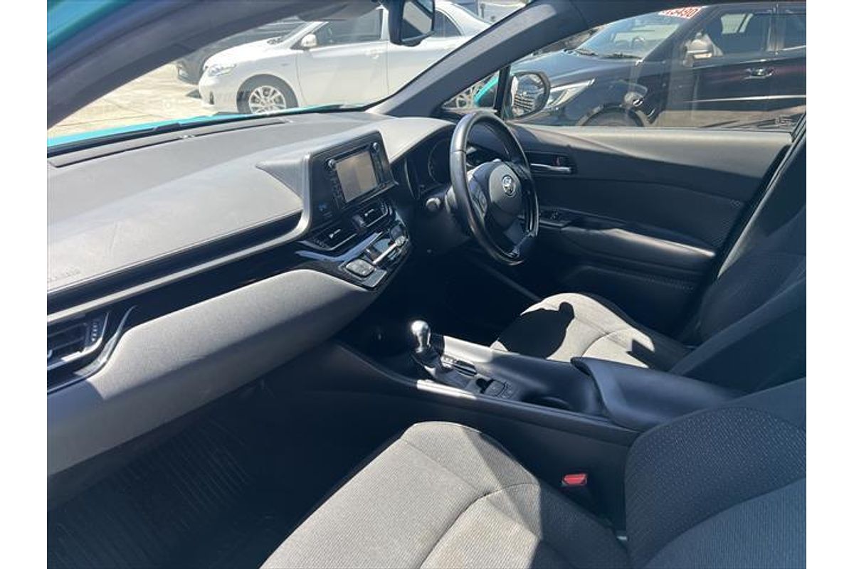 2017 Toyota C-HR NGX10R