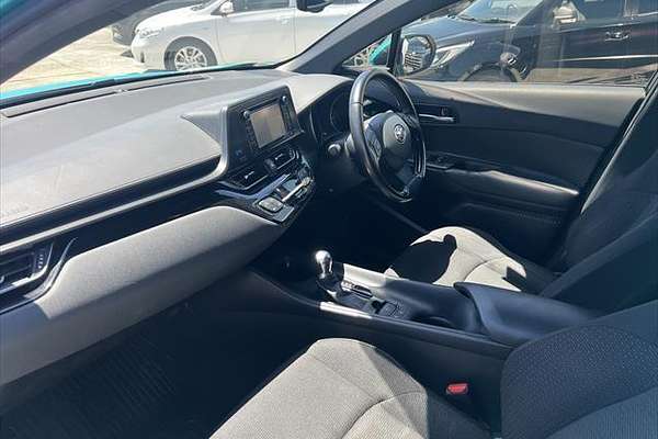 2017 Toyota C-HR NGX10R