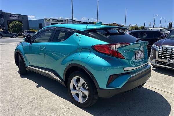 2017 Toyota C-HR NGX10R