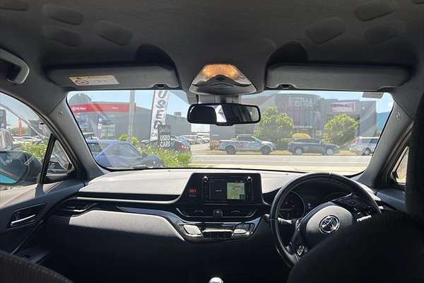 2017 Toyota C-HR NGX10R