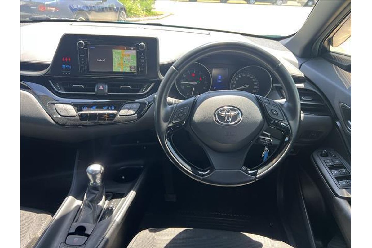2017 Toyota C-HR NGX10R