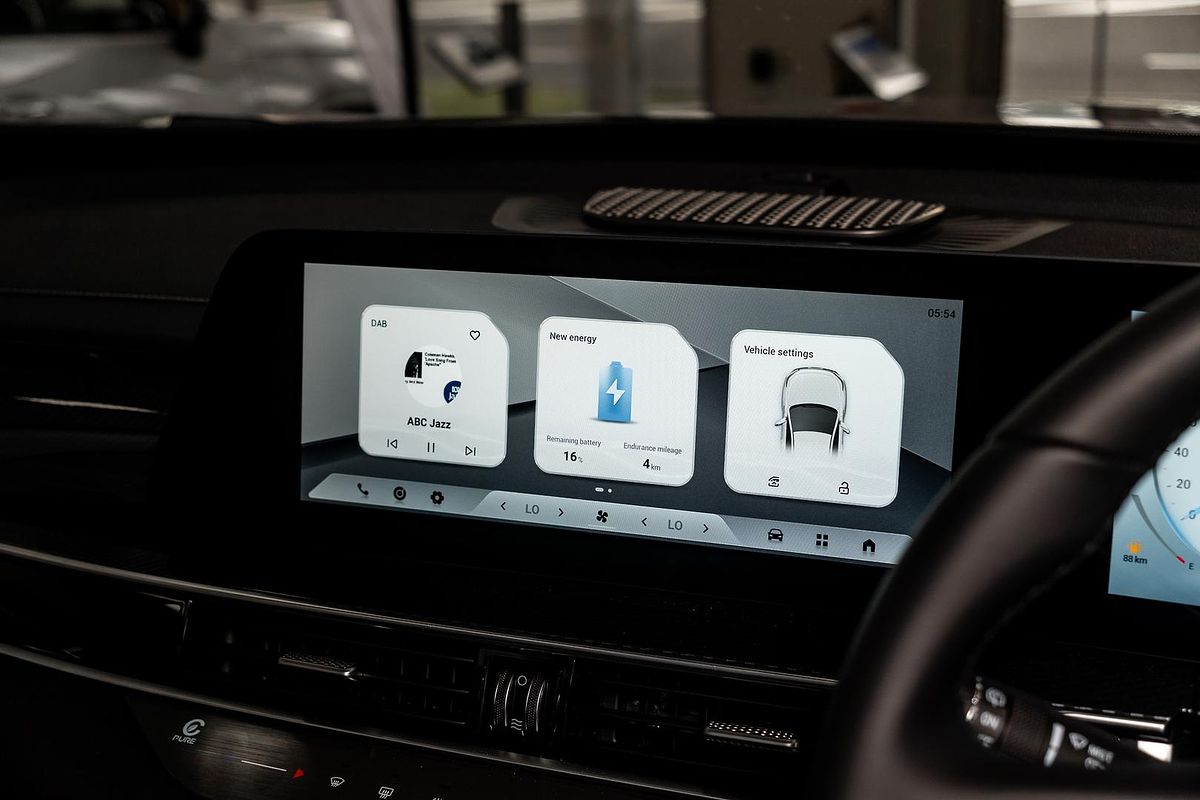 2025 Chery Tiggo 7 Super Hybrid Ultimate T32