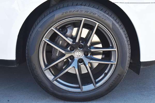 2023 Porsche Macan T 95B