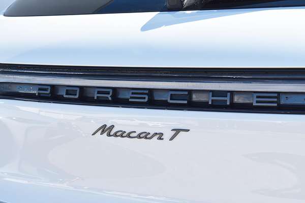 2023 Porsche Macan T 95B