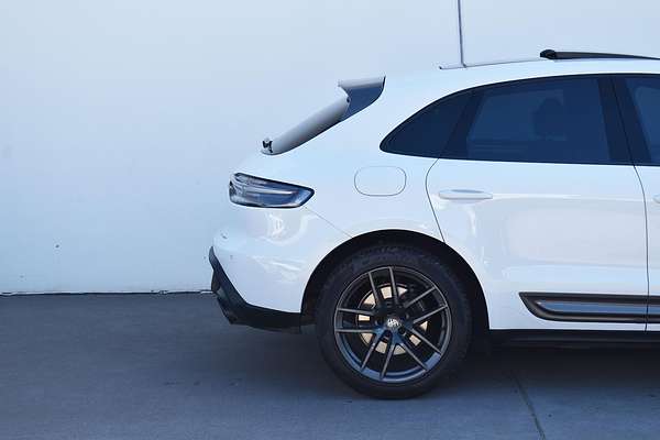 2023 Porsche Macan T 95B