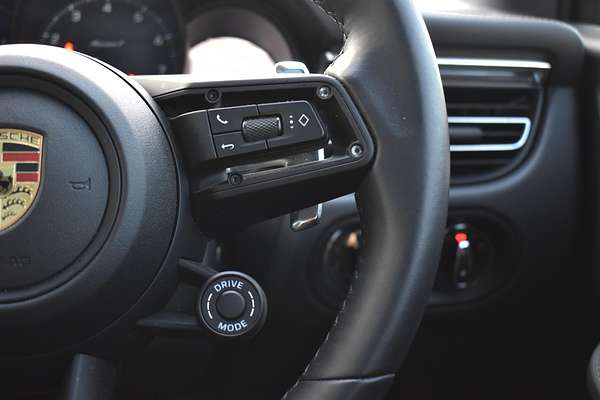 2023 Porsche Macan T 95B