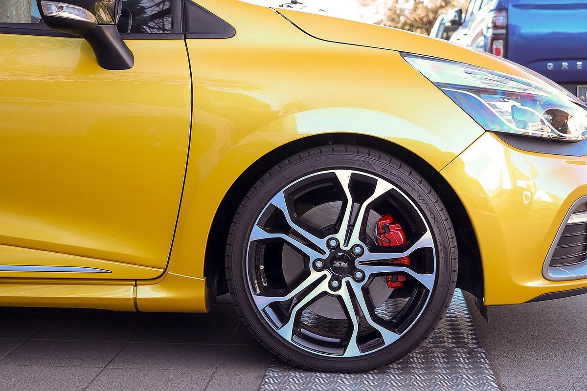 2017 Renault Clio R.S. 220 Trophy IV B98 Phase 2