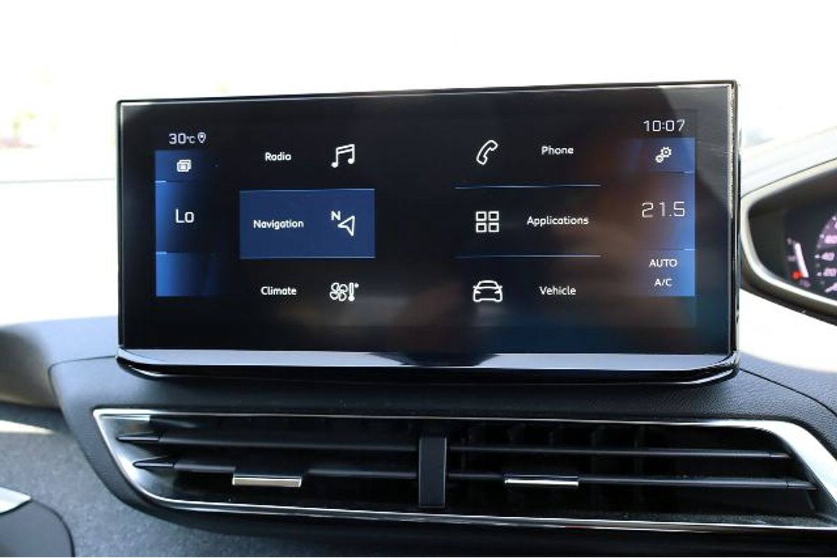 2022 Peugeot 3008 Allure P84