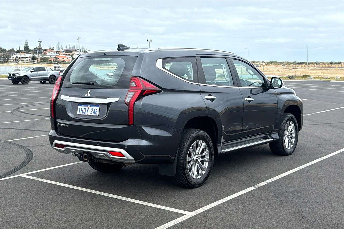 2022 Mitsubishi Pajero Sport GLX QF