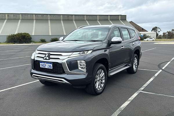 2022 Mitsubishi Pajero Sport GLX QF