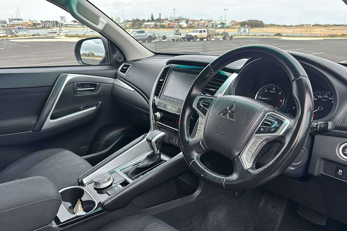 2022 Mitsubishi Pajero Sport GLX QF