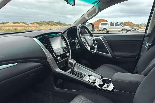 2022 Mitsubishi Pajero Sport GLX QF